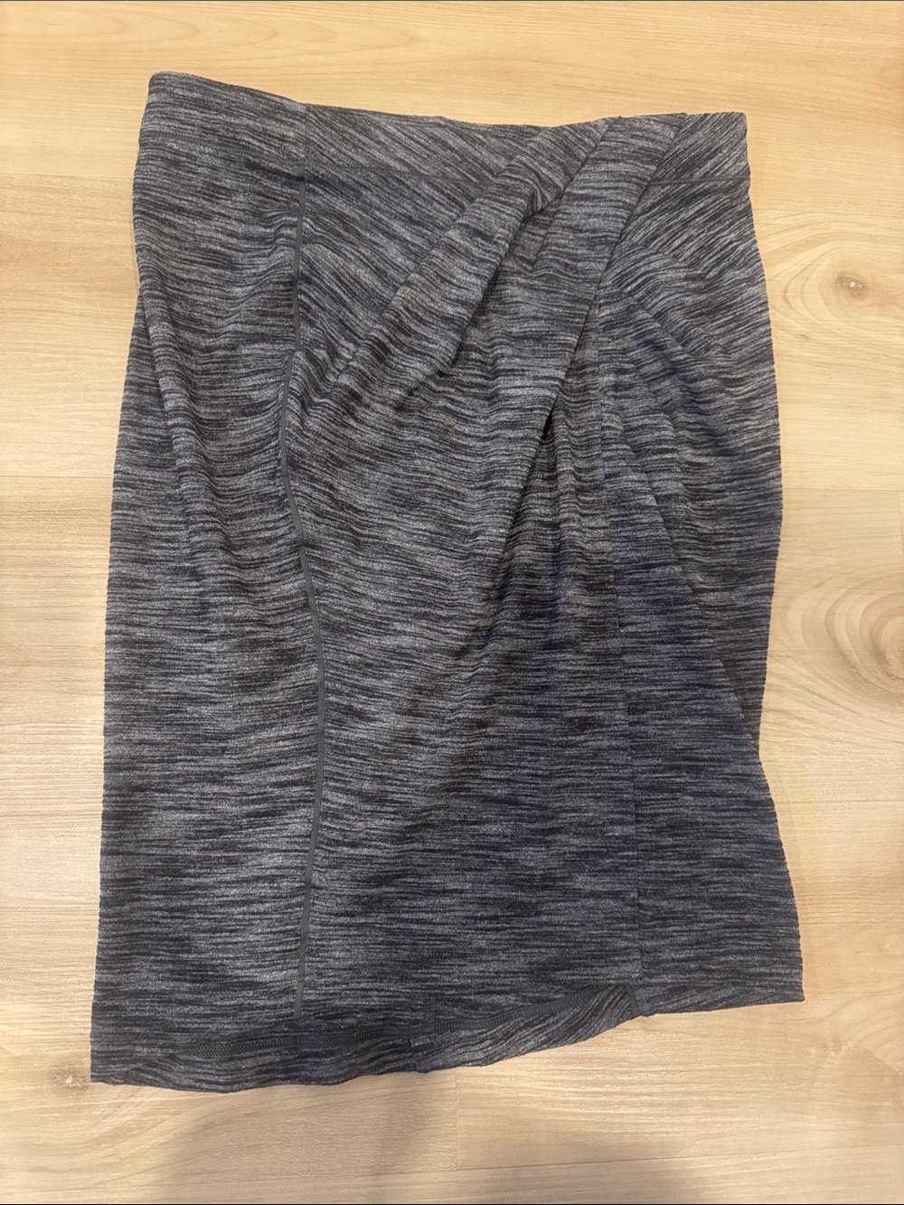 Ladies Size 8 Lululemon Twist-Front Gray Pencil Skirt
